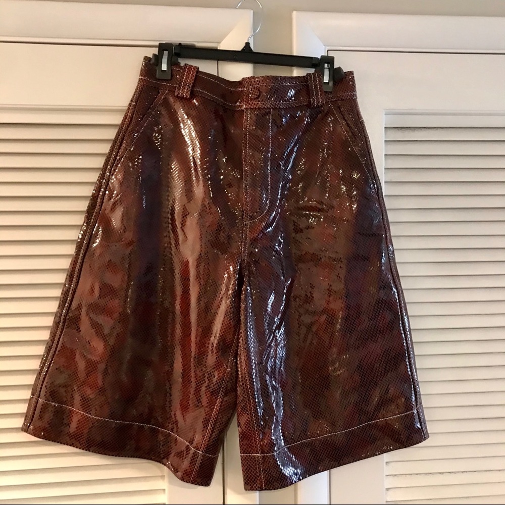Ganni Snake Effect Leather Shorts ‼️Final Price‼️